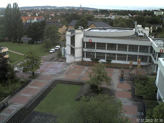 Foto der Webcam: Verwaltungsgeb&auml;ude, Innenhof mit Audimax, H&ouml;rsaal-Geb&auml;ude 1