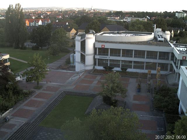 Foto der Webcam: Verwaltungsgeb&auml;ude, Innenhof mit Audimax, H&ouml;rsaal-Geb&auml;ude 1