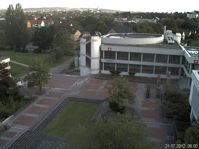 Foto der Webcam: Verwaltungsgeb&auml;ude, Innenhof mit Audimax, H&ouml;rsaal-Geb&auml;ude 1