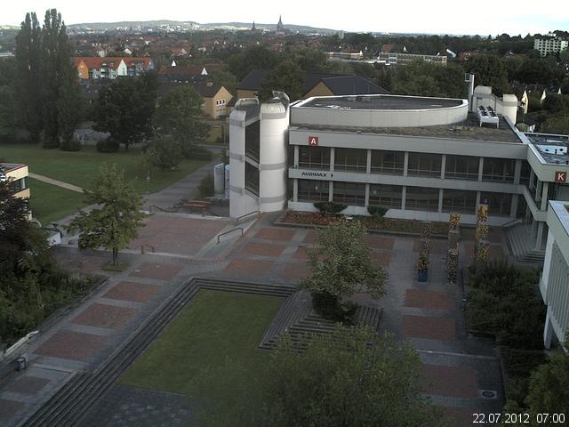 Foto der Webcam: Verwaltungsgeb&auml;ude, Innenhof mit Audimax, H&ouml;rsaal-Geb&auml;ude 1