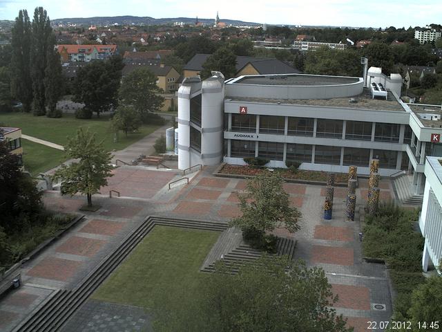 Foto der Webcam: Verwaltungsgeb&auml;ude, Innenhof mit Audimax, H&ouml;rsaal-Geb&auml;ude 1