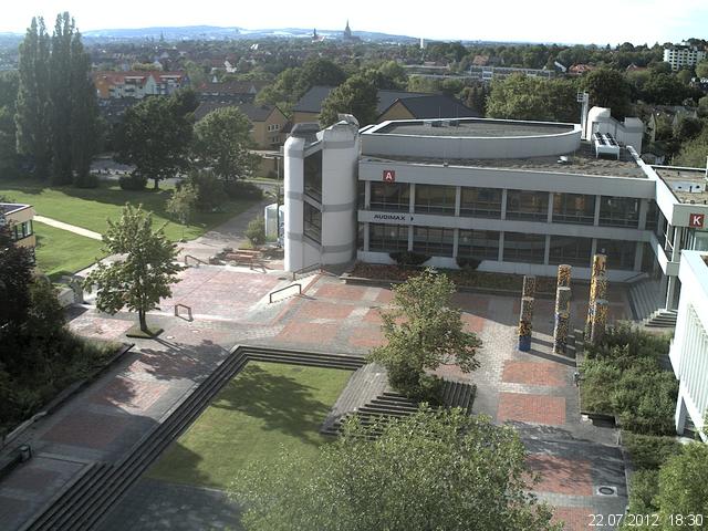 Foto der Webcam: Verwaltungsgeb&auml;ude, Innenhof mit Audimax, H&ouml;rsaal-Geb&auml;ude 1