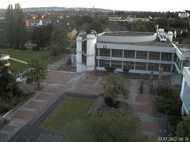Foto der Webcam: Verwaltungsgeb&auml;ude, Innenhof mit Audimax, H&ouml;rsaal-Geb&auml;ude 1