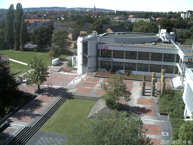 Foto der Webcam: Verwaltungsgeb&auml;ude, Innenhof mit Audimax, H&ouml;rsaal-Geb&auml;ude 1