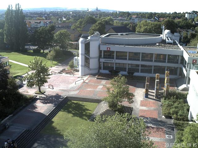 Foto der Webcam: Verwaltungsgeb&auml;ude, Innenhof mit Audimax, H&ouml;rsaal-Geb&auml;ude 1