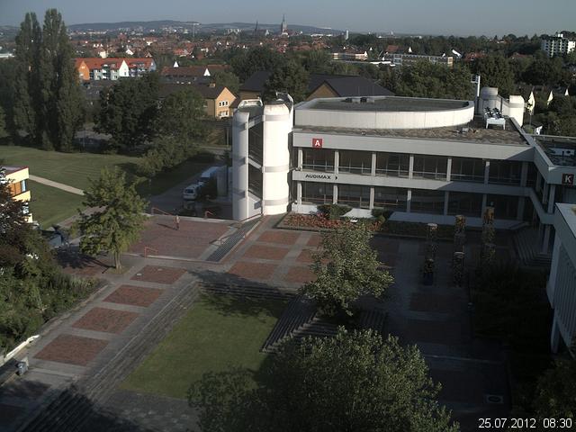 Foto der Webcam: Verwaltungsgeb&auml;ude, Innenhof mit Audimax, H&ouml;rsaal-Geb&auml;ude 1