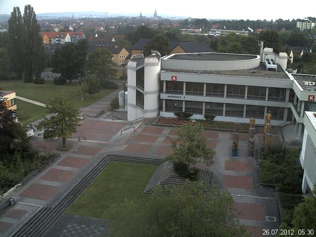 Foto der Webcam: Verwaltungsgeb&auml;ude, Innenhof mit Audimax, H&ouml;rsaal-Geb&auml;ude 1
