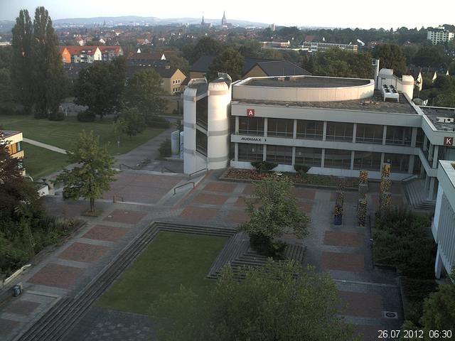 Foto der Webcam: Verwaltungsgeb&auml;ude, Innenhof mit Audimax, H&ouml;rsaal-Geb&auml;ude 1