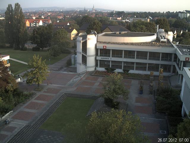 Foto der Webcam: Verwaltungsgeb&auml;ude, Innenhof mit Audimax, H&ouml;rsaal-Geb&auml;ude 1