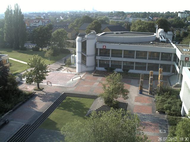 Foto der Webcam: Verwaltungsgeb&auml;ude, Innenhof mit Audimax, H&ouml;rsaal-Geb&auml;ude 1
