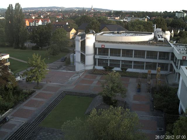 Foto der Webcam: Verwaltungsgeb&auml;ude, Innenhof mit Audimax, H&ouml;rsaal-Geb&auml;ude 1