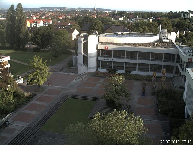 Foto der Webcam: Verwaltungsgeb&auml;ude, Innenhof mit Audimax, H&ouml;rsaal-Geb&auml;ude 1
