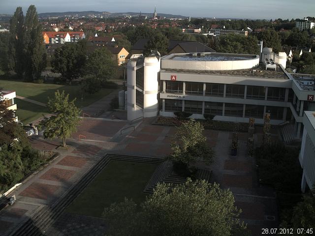Foto der Webcam: Verwaltungsgeb&auml;ude, Innenhof mit Audimax, H&ouml;rsaal-Geb&auml;ude 1