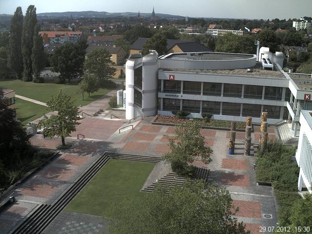Foto der Webcam: Verwaltungsgeb&auml;ude, Innenhof mit Audimax, H&ouml;rsaal-Geb&auml;ude 1