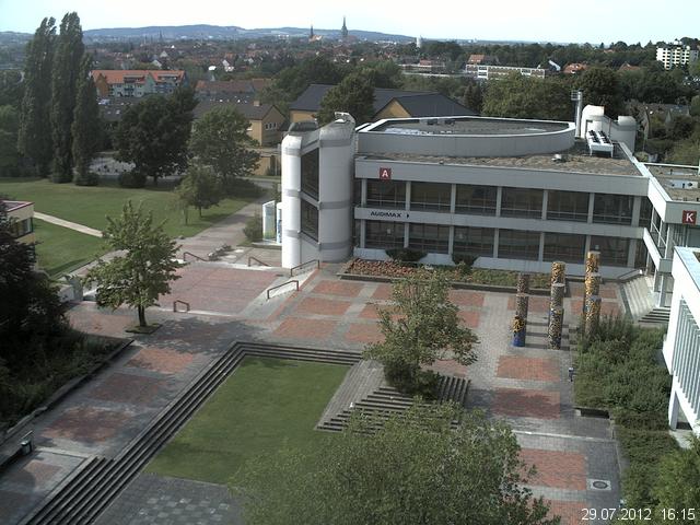 Foto der Webcam: Verwaltungsgeb&auml;ude, Innenhof mit Audimax, H&ouml;rsaal-Geb&auml;ude 1