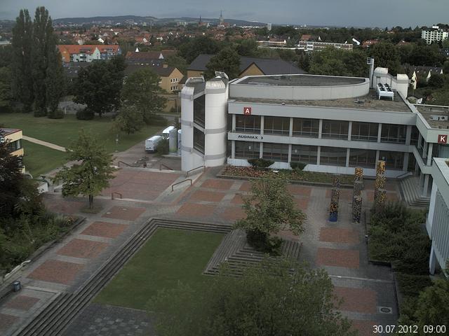Foto der Webcam: Verwaltungsgeb&auml;ude, Innenhof mit Audimax, H&ouml;rsaal-Geb&auml;ude 1
