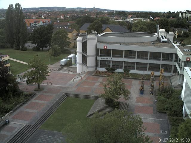 Foto der Webcam: Verwaltungsgeb&auml;ude, Innenhof mit Audimax, H&ouml;rsaal-Geb&auml;ude 1