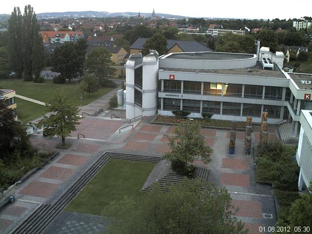 Foto der Webcam: Verwaltungsgeb&auml;ude, Innenhof mit Audimax, H&ouml;rsaal-Geb&auml;ude 1