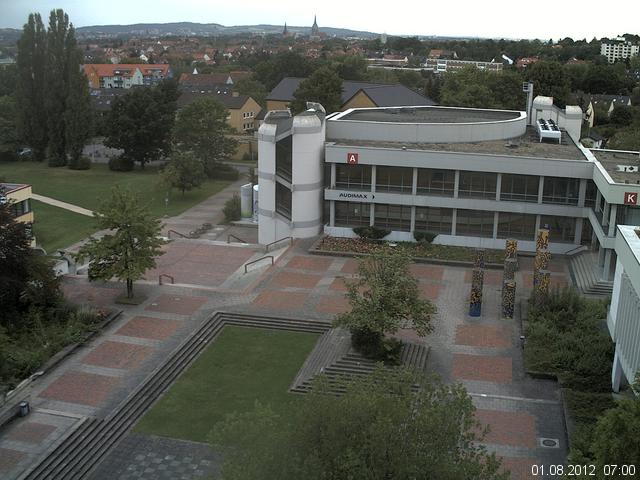 Foto der Webcam: Verwaltungsgeb&auml;ude, Innenhof mit Audimax, H&ouml;rsaal-Geb&auml;ude 1
