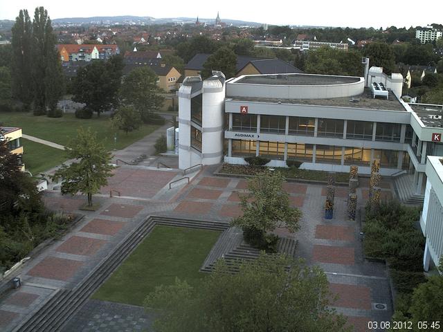 Foto der Webcam: Verwaltungsgeb&auml;ude, Innenhof mit Audimax, H&ouml;rsaal-Geb&auml;ude 1