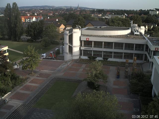Foto der Webcam: Verwaltungsgeb&auml;ude, Innenhof mit Audimax, H&ouml;rsaal-Geb&auml;ude 1