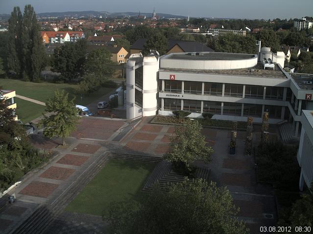 Foto der Webcam: Verwaltungsgeb&auml;ude, Innenhof mit Audimax, H&ouml;rsaal-Geb&auml;ude 1