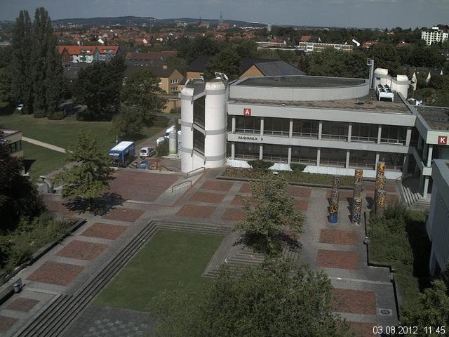 Foto der Webcam: Verwaltungsgeb&auml;ude, Innenhof mit Audimax, H&ouml;rsaal-Geb&auml;ude 1