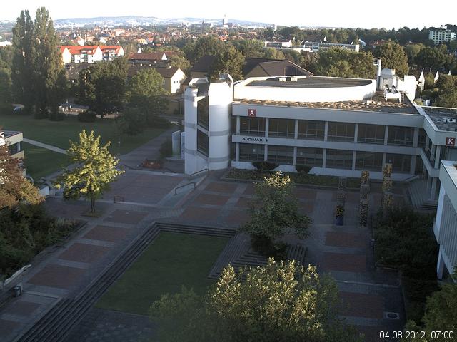 Foto der Webcam: Verwaltungsgeb&auml;ude, Innenhof mit Audimax, H&ouml;rsaal-Geb&auml;ude 1