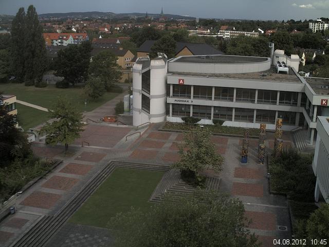 Foto der Webcam: Verwaltungsgeb&auml;ude, Innenhof mit Audimax, H&ouml;rsaal-Geb&auml;ude 1