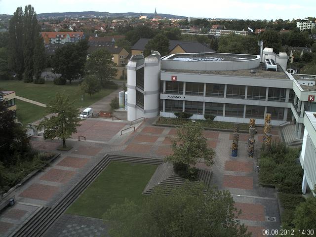 Foto der Webcam: Verwaltungsgeb&auml;ude, Innenhof mit Audimax, H&ouml;rsaal-Geb&auml;ude 1