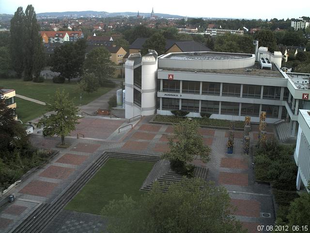 Foto der Webcam: Verwaltungsgeb&auml;ude, Innenhof mit Audimax, H&ouml;rsaal-Geb&auml;ude 1
