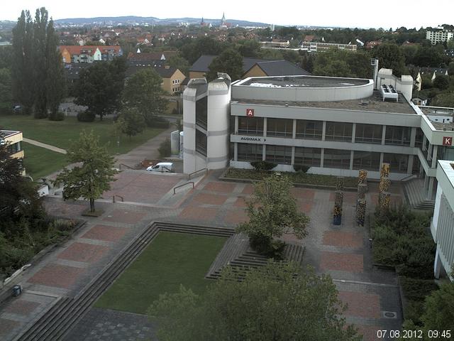 Foto der Webcam: Verwaltungsgeb&auml;ude, Innenhof mit Audimax, H&ouml;rsaal-Geb&auml;ude 1