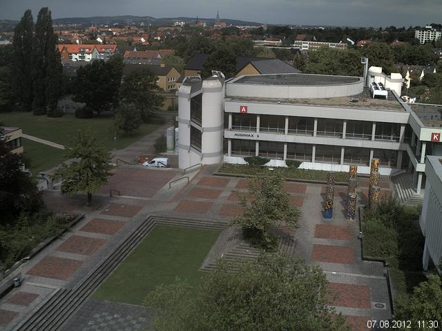 Foto der Webcam: Verwaltungsgeb&auml;ude, Innenhof mit Audimax, H&ouml;rsaal-Geb&auml;ude 1