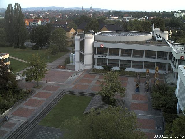 Foto der Webcam: Verwaltungsgeb&auml;ude, Innenhof mit Audimax, H&ouml;rsaal-Geb&auml;ude 1