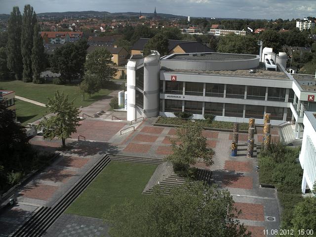 Foto der Webcam: Verwaltungsgeb&auml;ude, Innenhof mit Audimax, H&ouml;rsaal-Geb&auml;ude 1