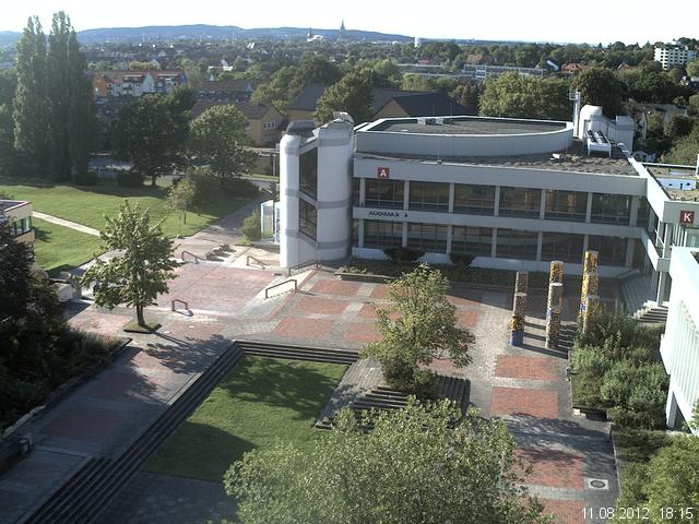 Foto der Webcam: Verwaltungsgeb&auml;ude, Innenhof mit Audimax, H&ouml;rsaal-Geb&auml;ude 1