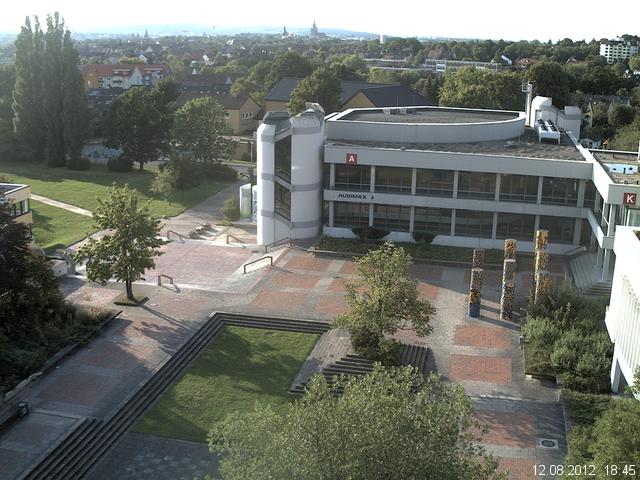Foto der Webcam: Verwaltungsgeb&auml;ude, Innenhof mit Audimax, H&ouml;rsaal-Geb&auml;ude 1