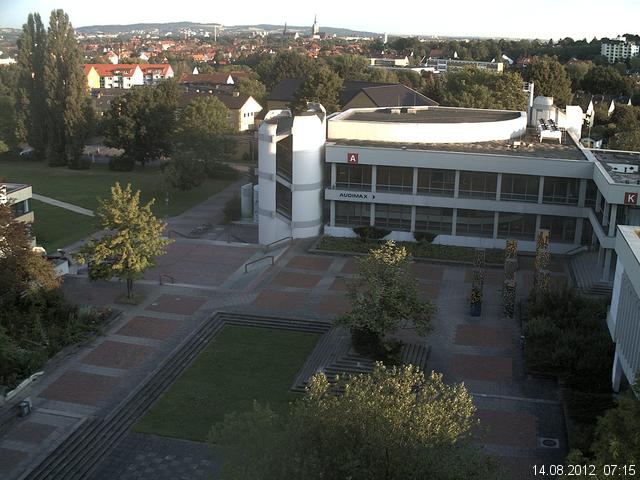 Foto der Webcam: Verwaltungsgeb&auml;ude, Innenhof mit Audimax, H&ouml;rsaal-Geb&auml;ude 1