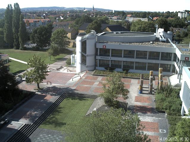 Foto der Webcam: Verwaltungsgeb&auml;ude, Innenhof mit Audimax, H&ouml;rsaal-Geb&auml;ude 1