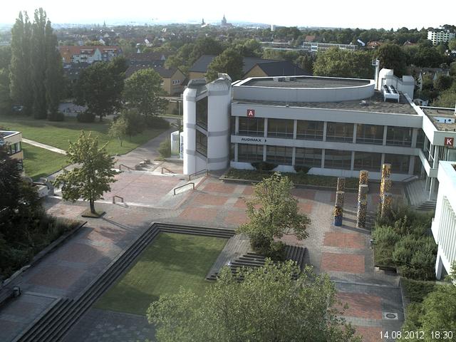 Foto der Webcam: Verwaltungsgeb&auml;ude, Innenhof mit Audimax, H&ouml;rsaal-Geb&auml;ude 1