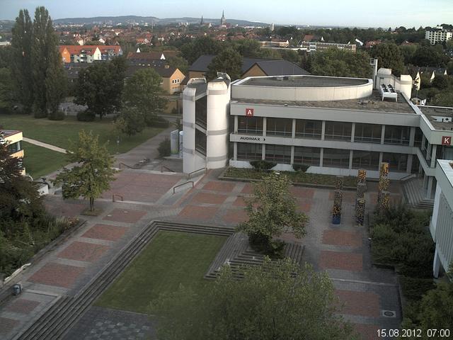 Foto der Webcam: Verwaltungsgeb&auml;ude, Innenhof mit Audimax, H&ouml;rsaal-Geb&auml;ude 1
