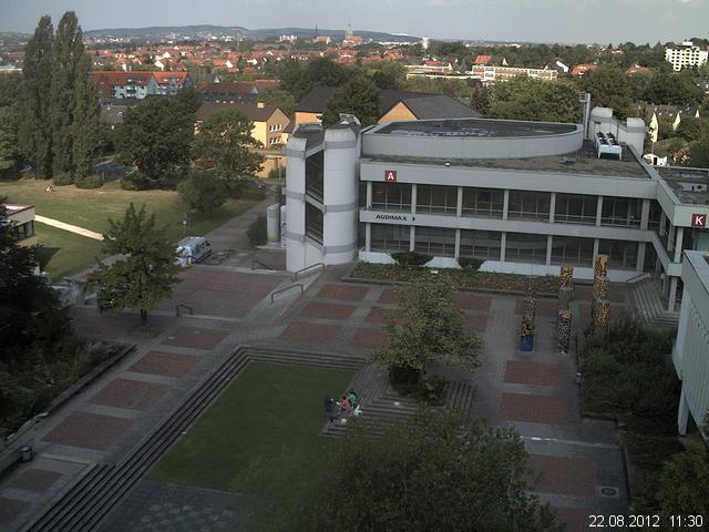 Foto der Webcam: Verwaltungsgeb&auml;ude, Innenhof mit Audimax, H&ouml;rsaal-Geb&auml;ude 1