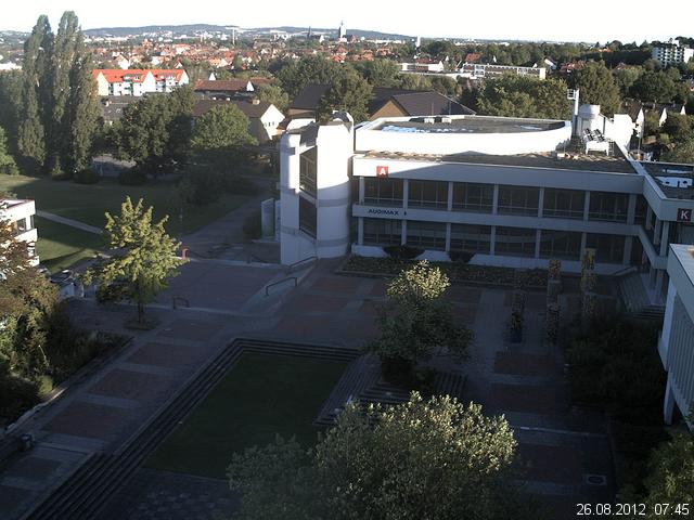 Foto der Webcam: Verwaltungsgeb&auml;ude, Innenhof mit Audimax, H&ouml;rsaal-Geb&auml;ude 1