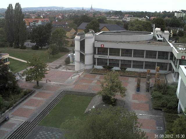 Foto der Webcam: Verwaltungsgeb&auml;ude, Innenhof mit Audimax, H&ouml;rsaal-Geb&auml;ude 1