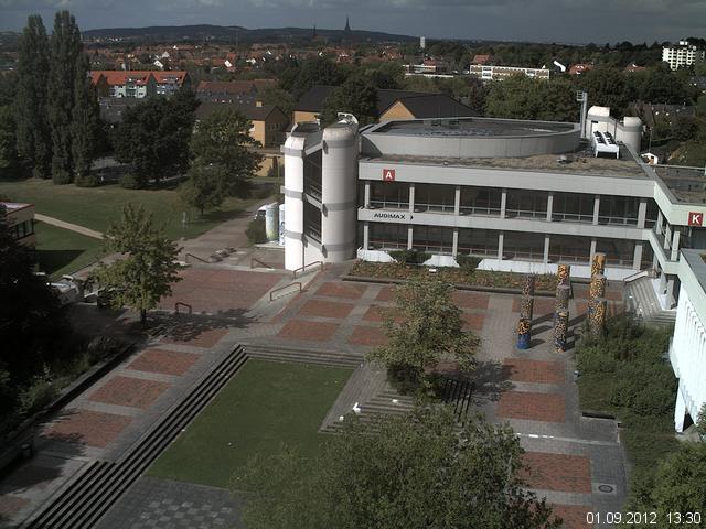 Foto der Webcam: Verwaltungsgeb&auml;ude, Innenhof mit Audimax, H&ouml;rsaal-Geb&auml;ude 1