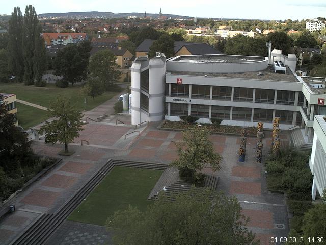Foto der Webcam: Verwaltungsgeb&auml;ude, Innenhof mit Audimax, H&ouml;rsaal-Geb&auml;ude 1