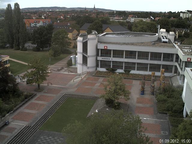 Foto der Webcam: Verwaltungsgeb&auml;ude, Innenhof mit Audimax, H&ouml;rsaal-Geb&auml;ude 1