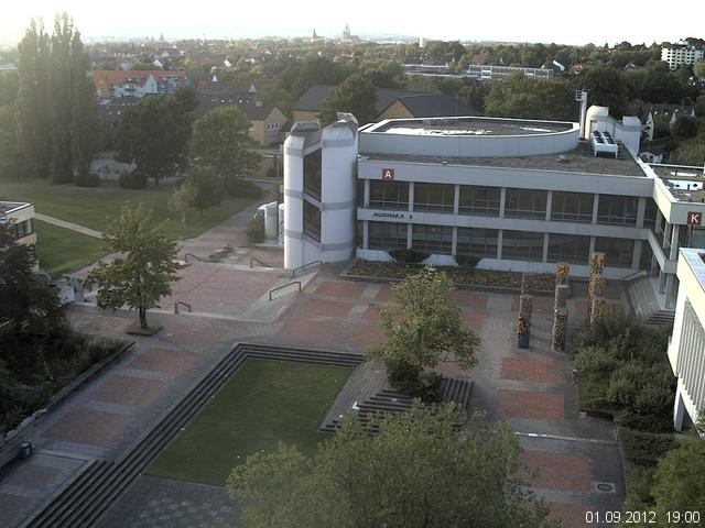 Foto der Webcam: Verwaltungsgeb&auml;ude, Innenhof mit Audimax, H&ouml;rsaal-Geb&auml;ude 1