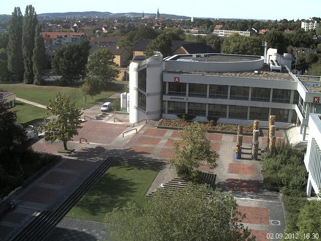Foto der Webcam: Verwaltungsgeb&auml;ude, Innenhof mit Audimax, H&ouml;rsaal-Geb&auml;ude 1