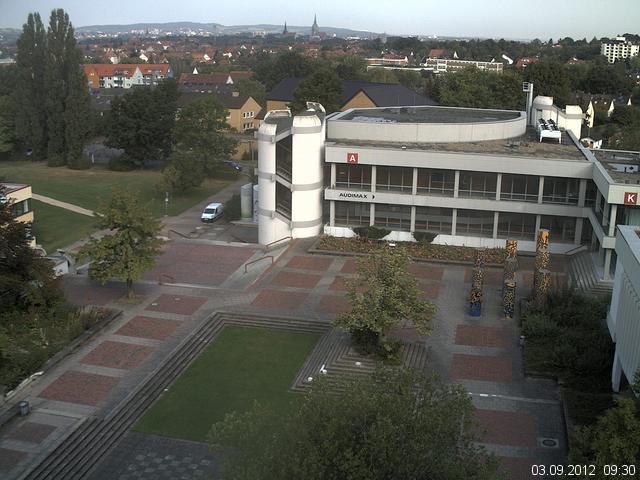 Foto der Webcam: Verwaltungsgeb&auml;ude, Innenhof mit Audimax, H&ouml;rsaal-Geb&auml;ude 1